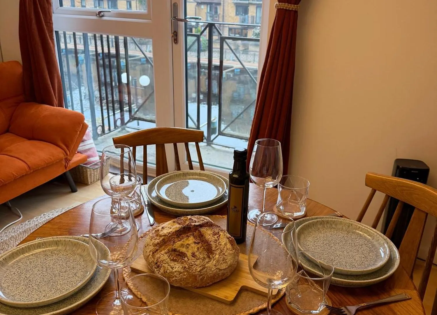 Clippers Quay Loft At Canary Wharf London Homestay